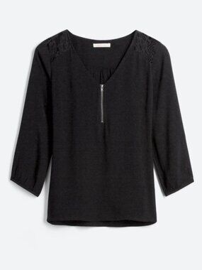 Skies are Blue Sharpe Zipper Front Blouse Black Size Medium Shirt Top Stitch Fix